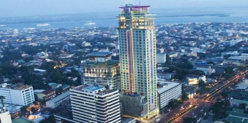 CROWN REGENCY HOTELTOWERS IN CEBU ,PH