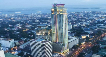 crown regency hotel towers in cebu